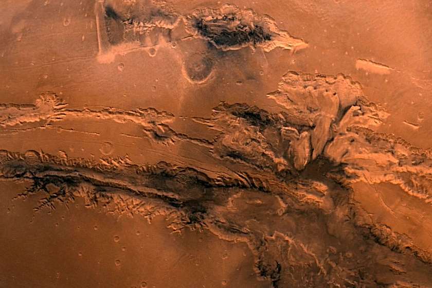 მეცნიერებმა მარსის „დიდ კანიონში“ წყალი აღმოაჩინეს