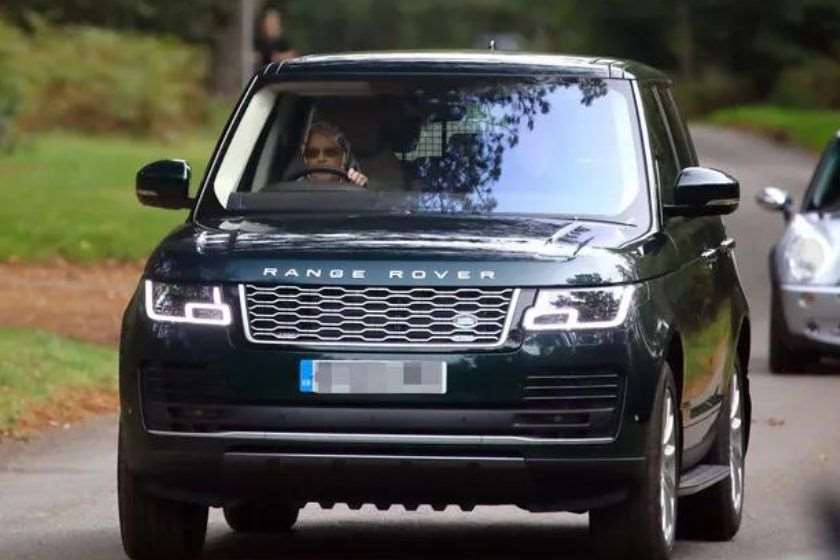 დედოფალ ელისაბედის Range Rover-ს აუქციონზე გაყიდიან